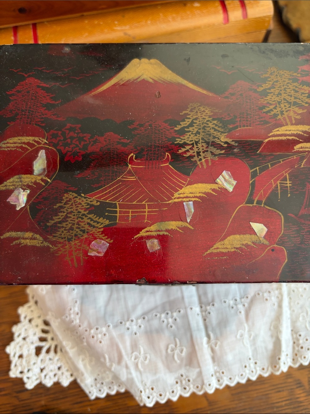 Lacquer Jewelry Box with Red Scenic Pagoda Detail - Black/Red - Picture 2 of 6